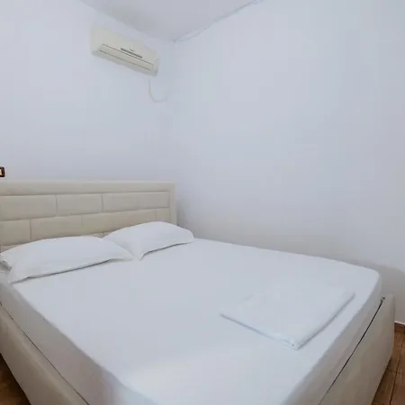 Suljo Apartment *